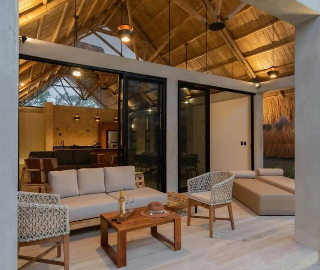 Luxury Villa Toh 5 With Private Pool 图卢姆 度假居